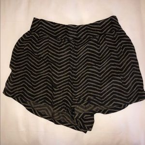 American Eagle Flowy Shorts